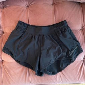 lululemon hotty hot shirt size 8 black